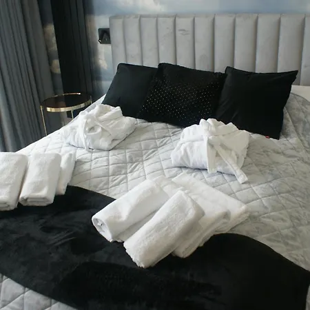 Westin House No 407 *